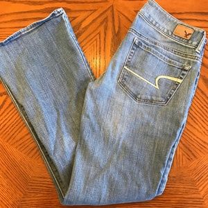 American Eagle Artist Stretch Jeans Size 2 Short